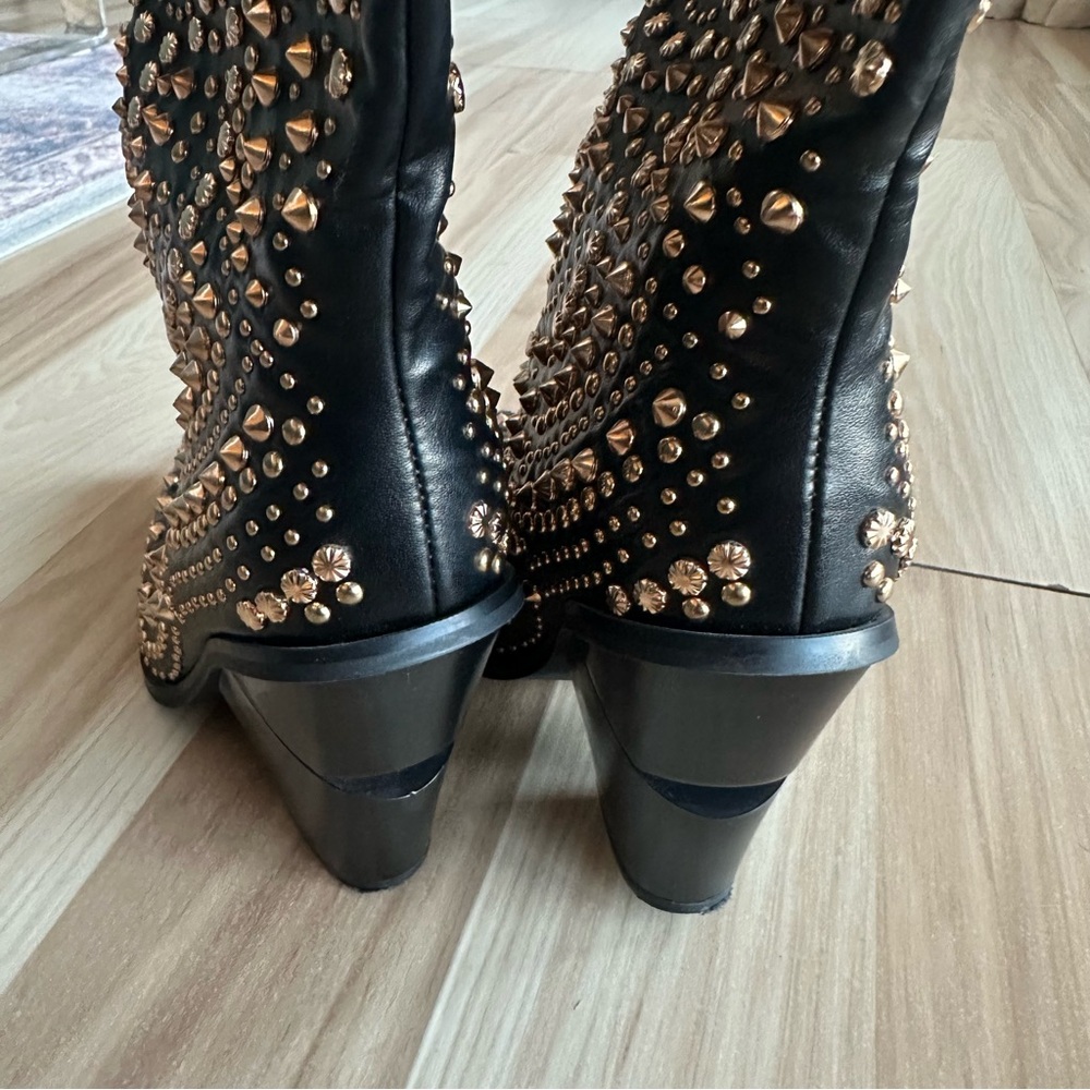 Knee-High Boots - Picture 5 of 6